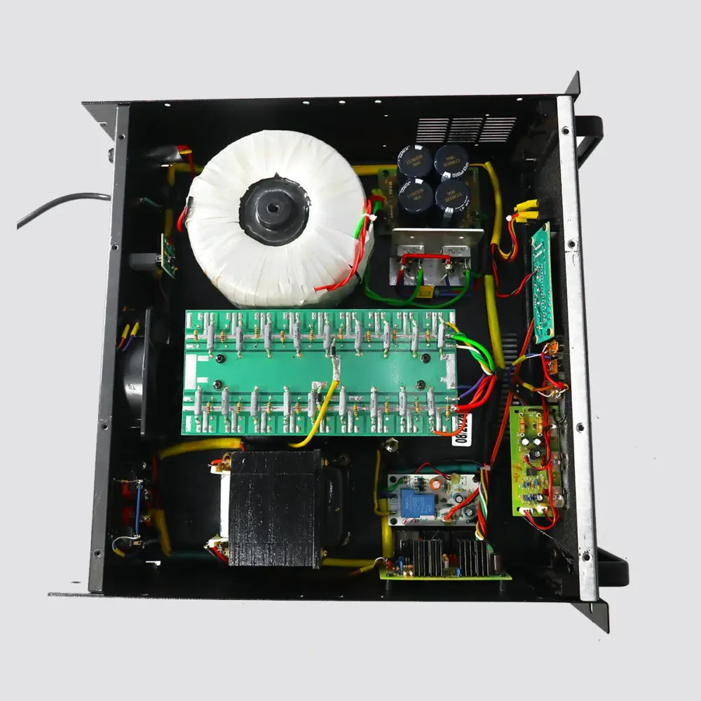 XB -16000 ( 1600W ) WITH 3 BAND EQ - Image 3