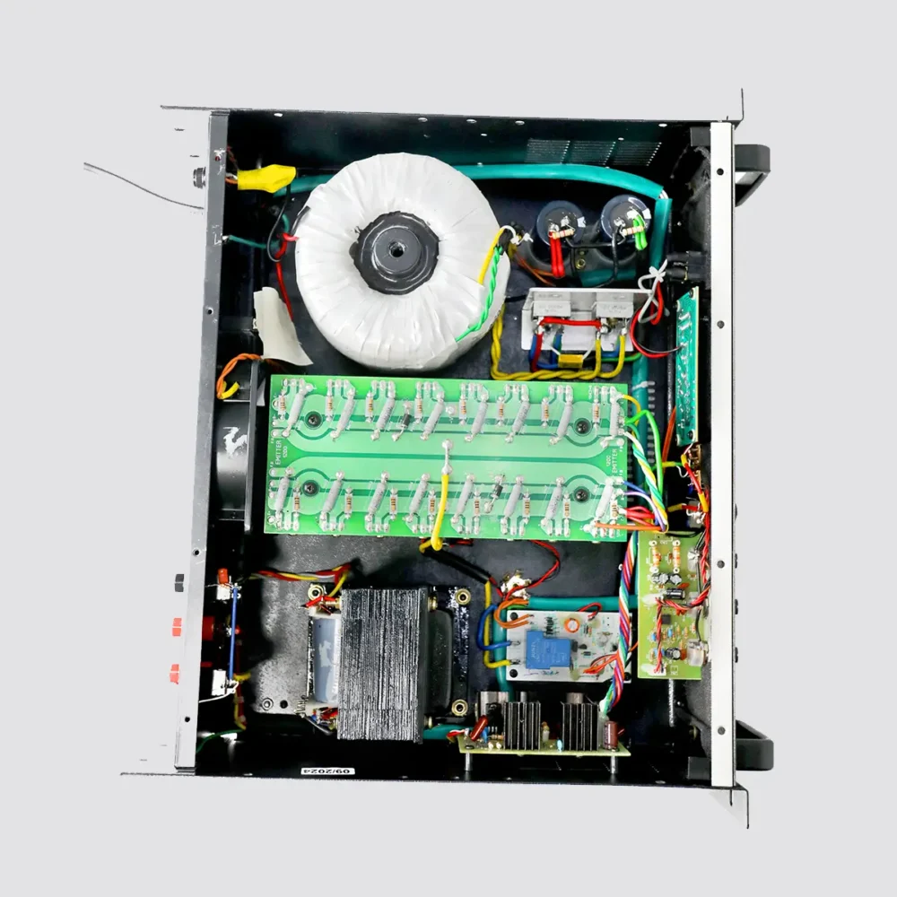 XB -12000 ( 1200W ) WITH 3 BAND EQ - Image 2